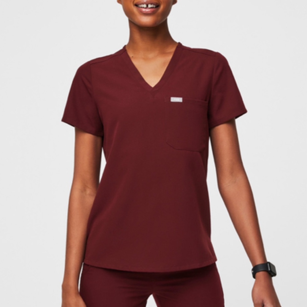 Figs one pocket scrub top
